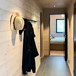 With Panoramic View Of Sandnesfjorden Ferienhaus
