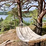 With Panoramic View Of Sandnesfjorden * Рисёр